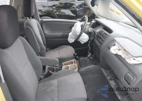 2003 Chevrolet Tracker z USA, uszkodzony, nr VIN 2CNBE18C736912372